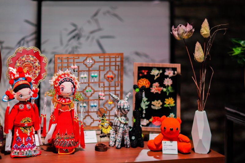 “翠·影——红都中式美学新主张”艺术展盛大开幕 配图9